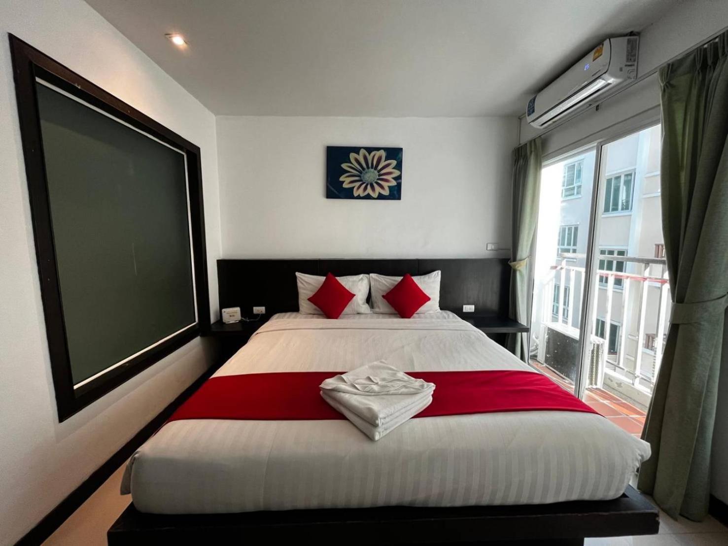 Cocoon Apk Resort & Spa Patong Exterior foto